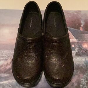 Lands ‘ End Shoes 8B
